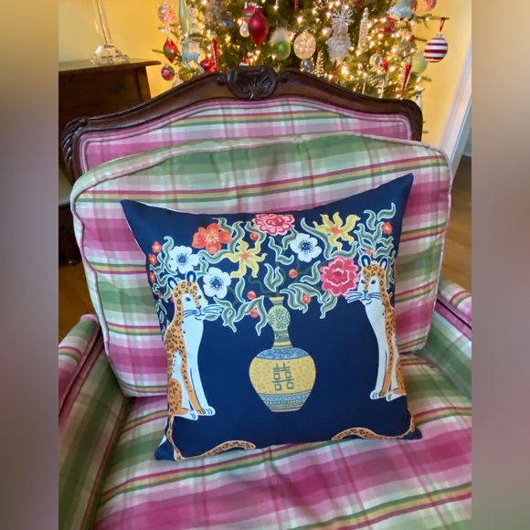 Pillow Cover - Staffordshire Dogs + Ginger Jar OR Tigers - Grandmillennial Decor - Picture 3 of 10